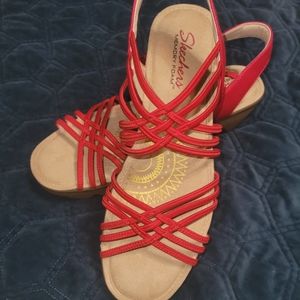 Skeckers  Parallel petite wedge